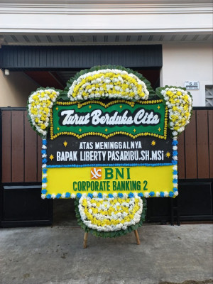 Papan Bunga Duka di Tomulabutao Selatan
